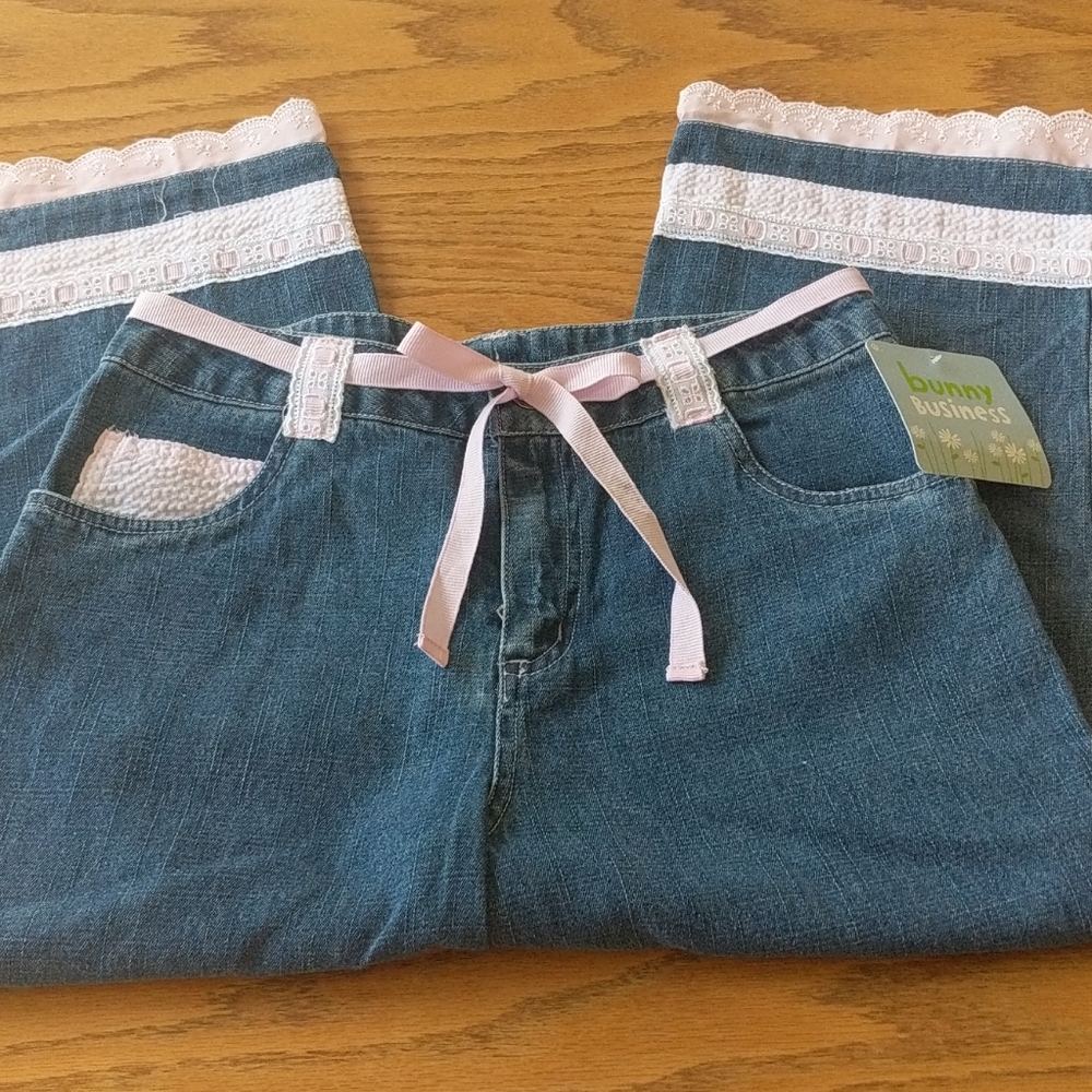 NWT denim Capri pants size XL 14/16